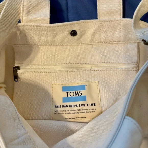 TOMS Cream Compass Tote - Picture 4 of 5